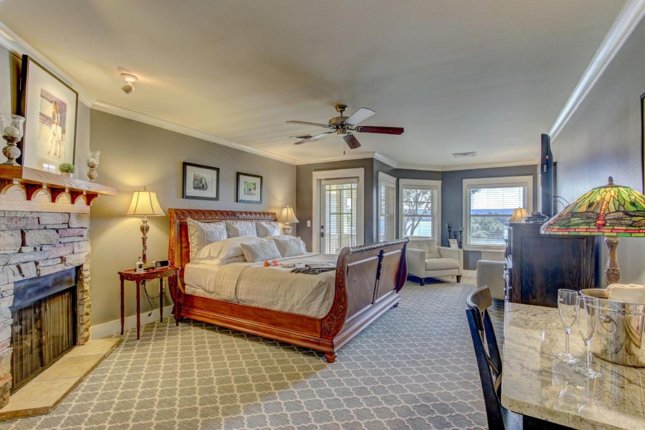 Lookout Point Lakeside Inn Χοτ Σπρινγκς Εξωτερικό φωτογραφία