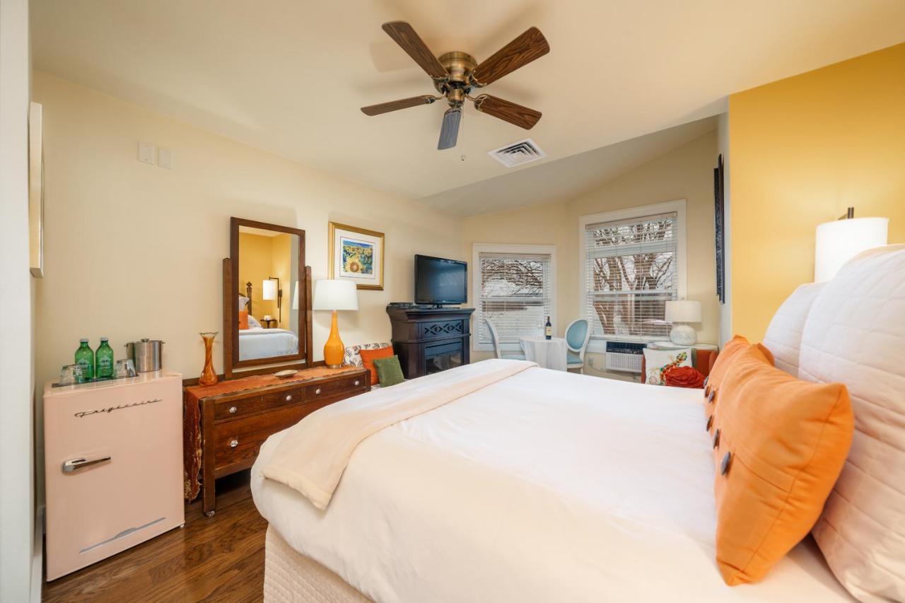 Lookout Point Lakeside Inn Χοτ Σπρινγκς Εξωτερικό φωτογραφία