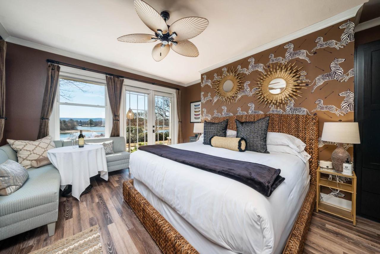 Lookout Point Lakeside Inn Χοτ Σπρινγκς Εξωτερικό φωτογραφία