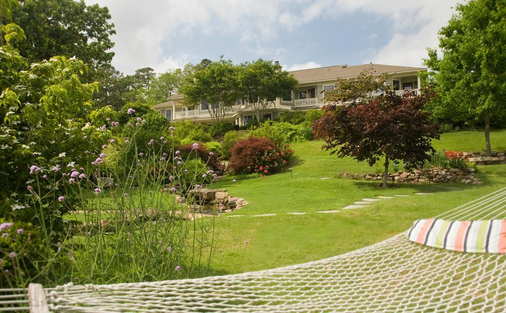 Lookout Point Lakeside Inn Χοτ Σπρινγκς Εξωτερικό φωτογραφία